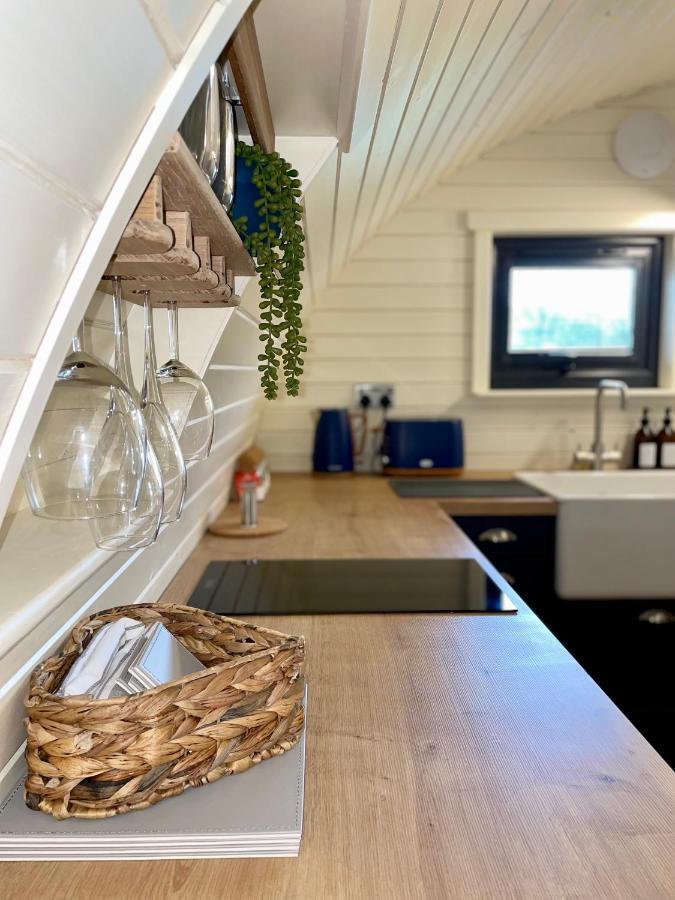 슈루즈버리 Eastridge Glamping 빌라 외부 사진